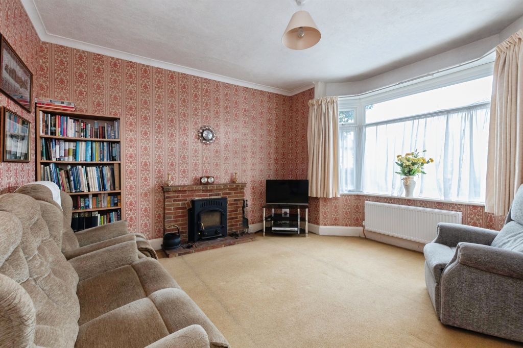 Property photo 2 of 19