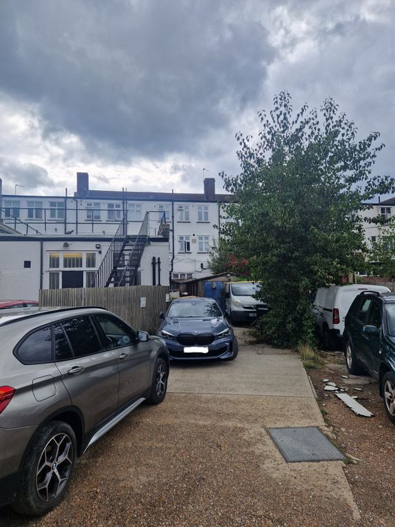 Property photo 3 of 7