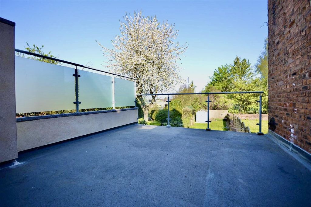 Property photo 3 of 13 Lhclxn03Xuit2Tnqxz6Fhg.Jpeg