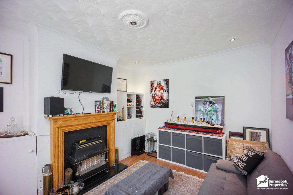 Property photo 3 of 14 Image 2