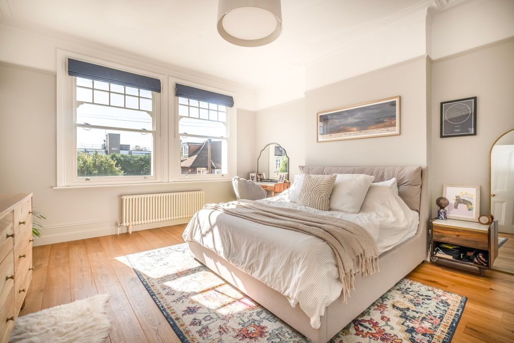 Property photo 2 of 22