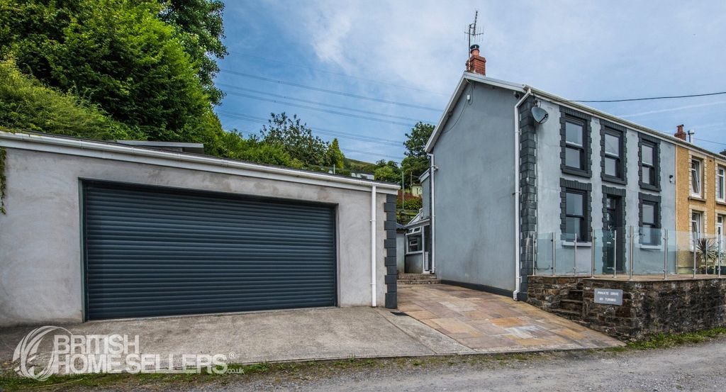 Property photo 1 of 13 1