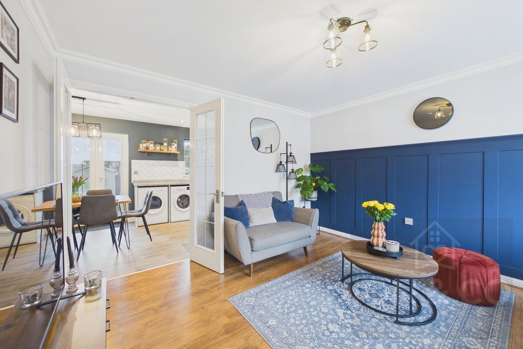 Property photo 2 of 19