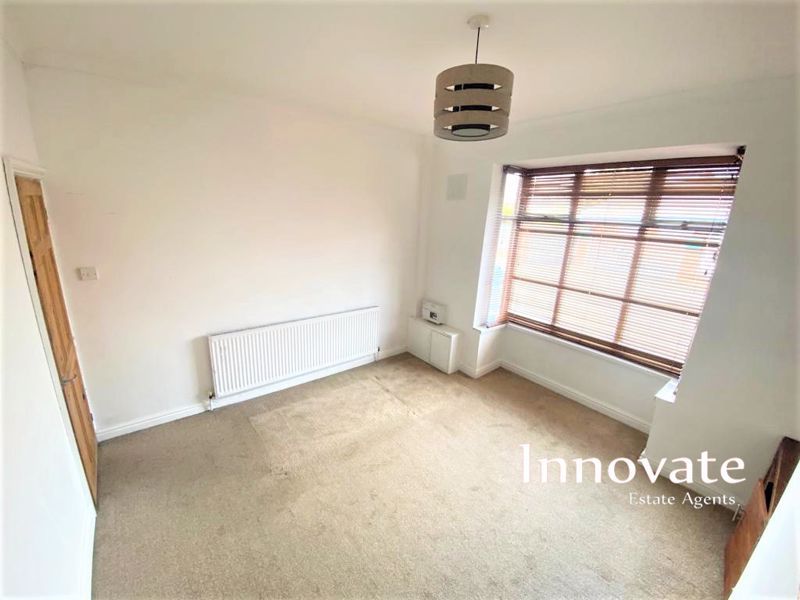 Property photo 3 of 12 Photo 11