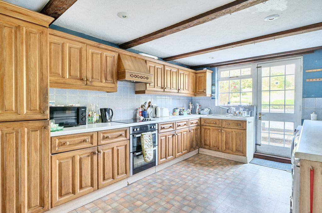 Property photo 3 of 19 1438759-11-69d4d4...