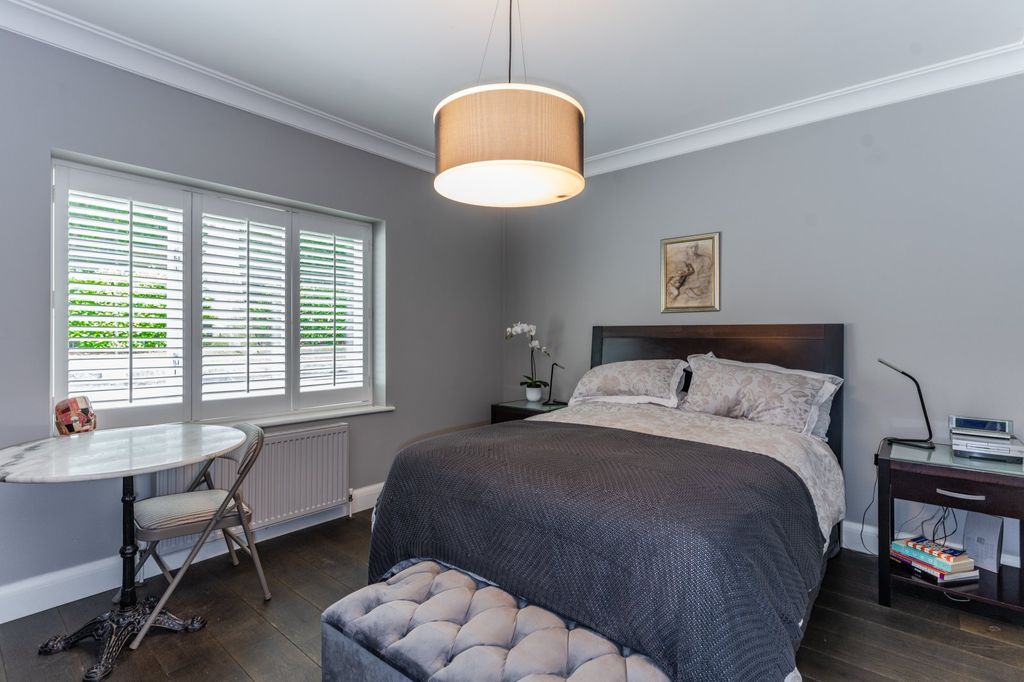 Additional image 8 of 6 bed detached house to rentStoke Common Road, Fulmer, Slough SL3