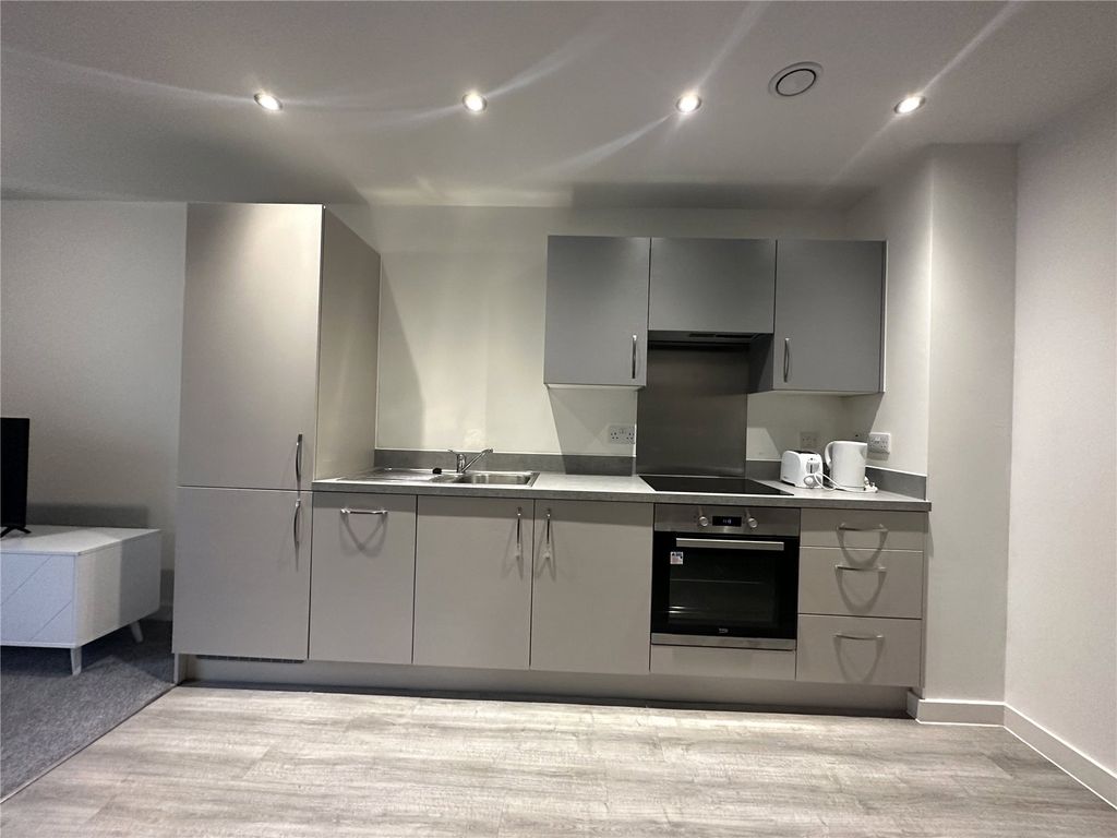 Property photo 3 of 5 Kitchen