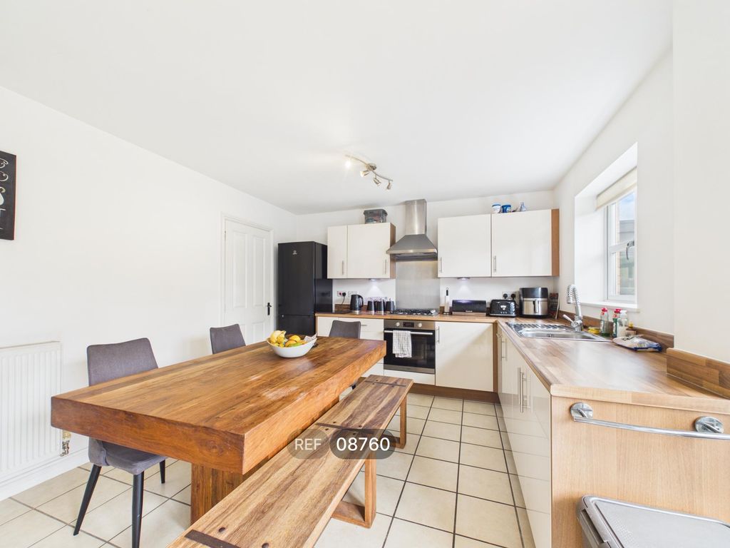 Property photo 3 of 19 Kitchen / Diner