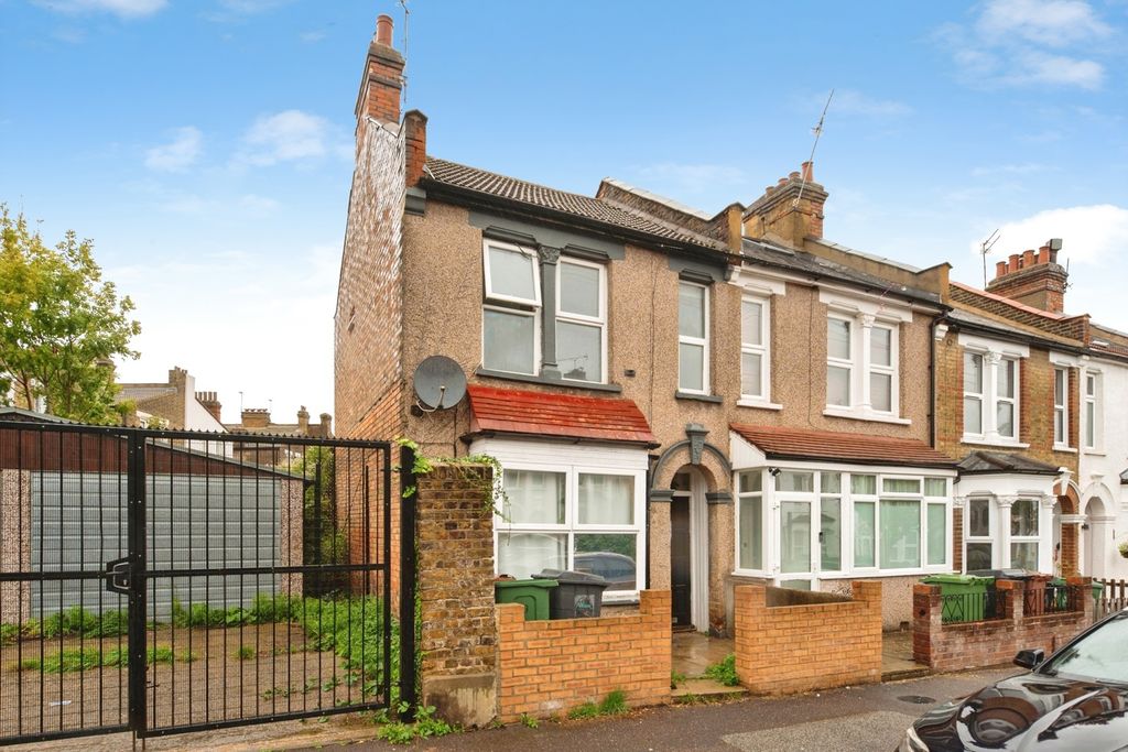 Property photo 1 of 18 Pbox-Img.Jpg