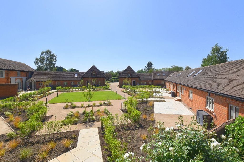 Property photo 2 of 6 The Courtyard