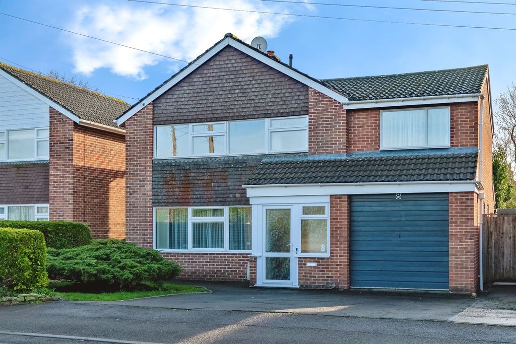 Property photo 1 of 24