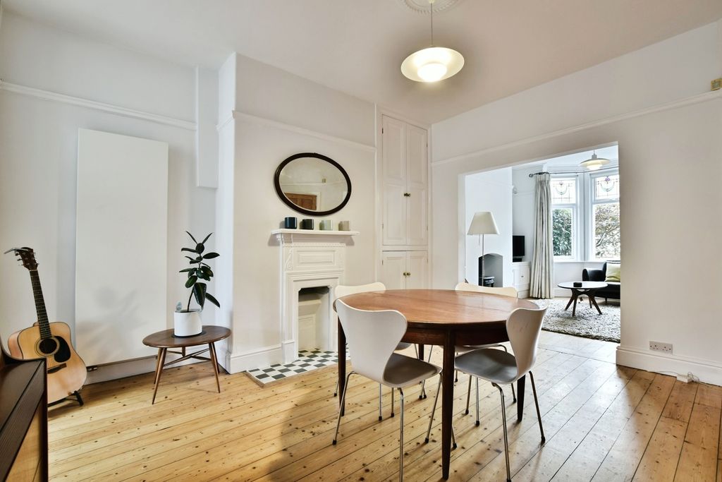 Property photo 3 of 27 Pbox-Img.Jpg