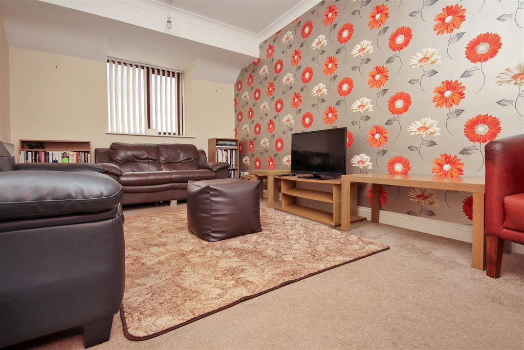 Property photo 3 of 9 Img_5529.Jpg