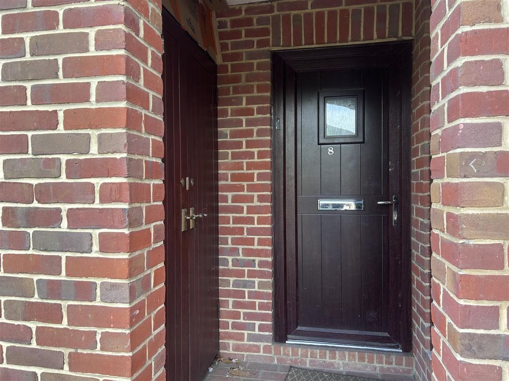 Property photo 2 of 6 Innes-1.Jpg