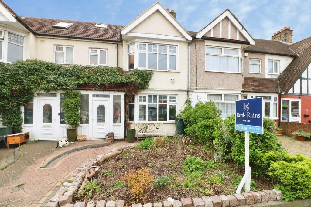 Property photo 1 of 29 Front