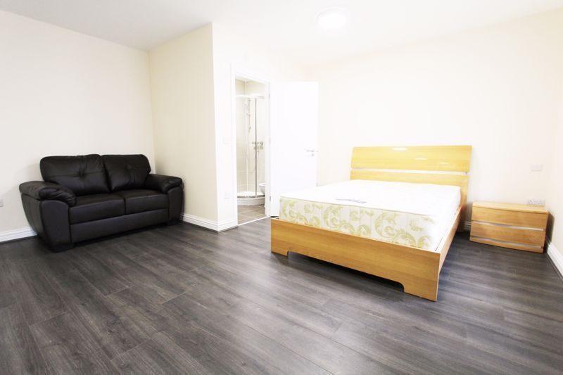 Property photo 2 of 4 Photo 6