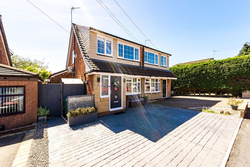 Property photo 1 of 38