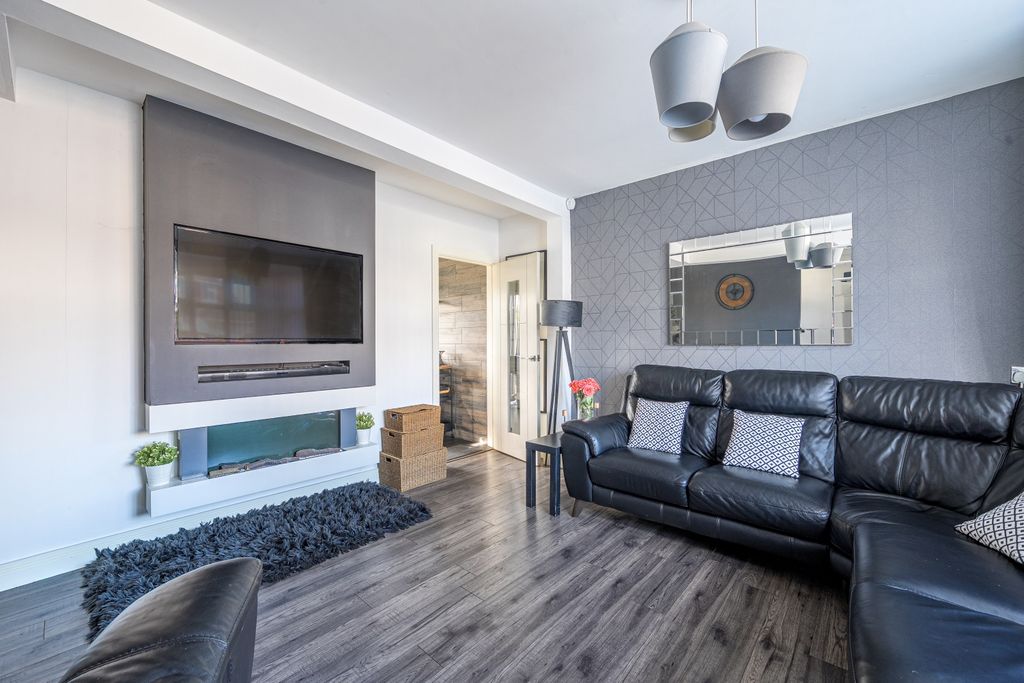 Property photo 3 of 19 1426028-6-69B3Ddeb09Fc2