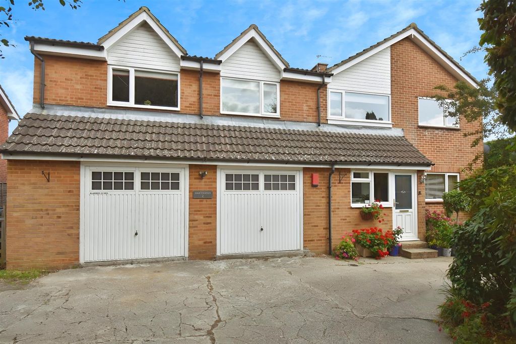Property photo 1 of 23 1B93A5c9-Rr 20Front 20Vf.Jpg