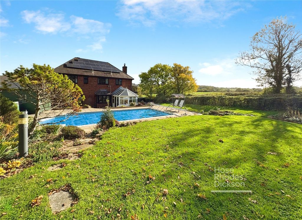 Property photo 1 of 28 Picture No. 12