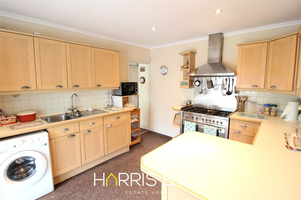Property photo 3 of 18 Picture No. 02
