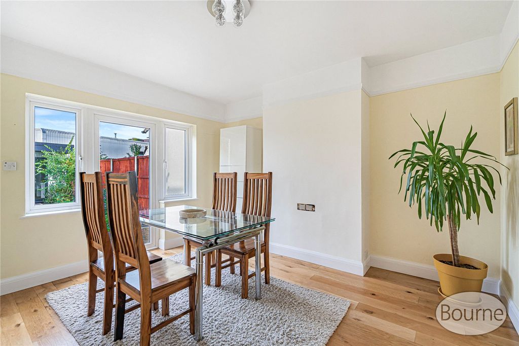 Property photo 3 of 18 Picture No. 03