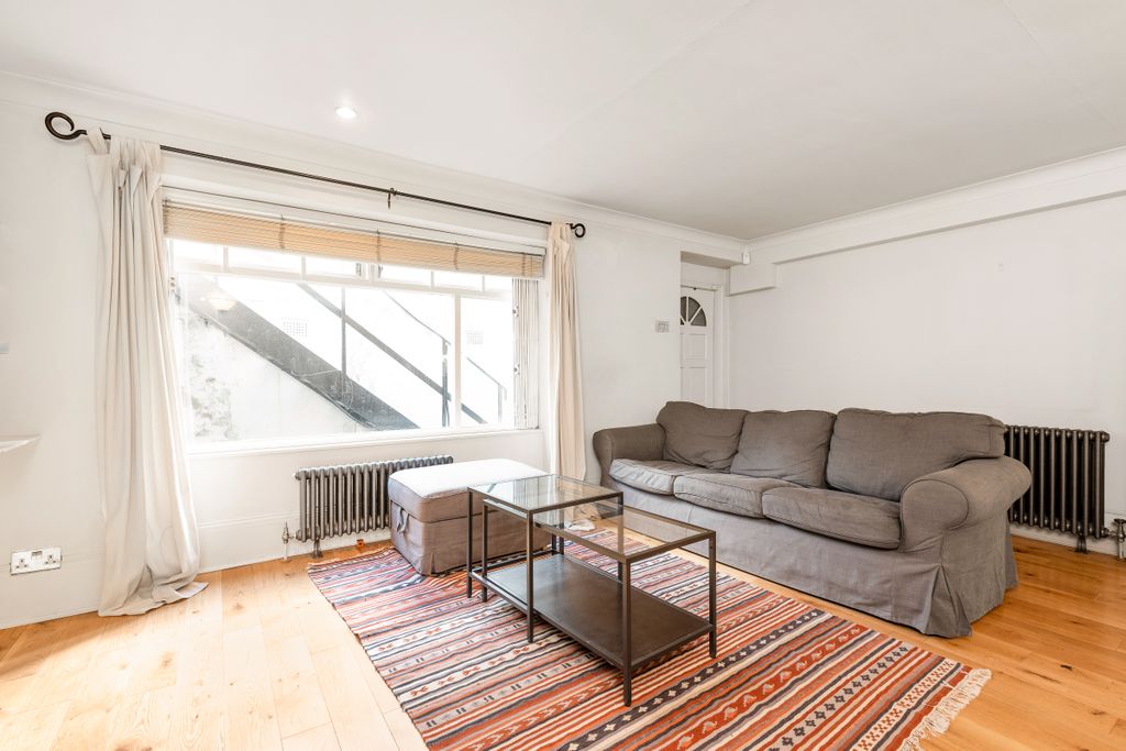 Property photo 3 of 9