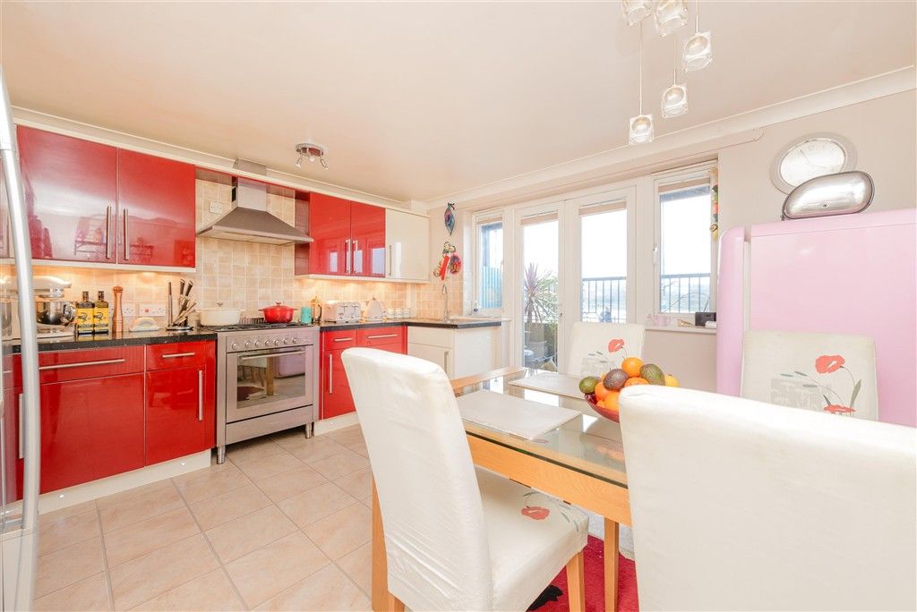 Property photo 1 of 12 Kitchen/Diner
