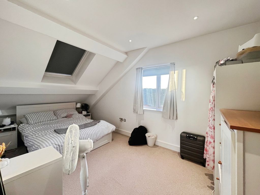 Property photo 3 of 7 Pbox-Img.Jpg