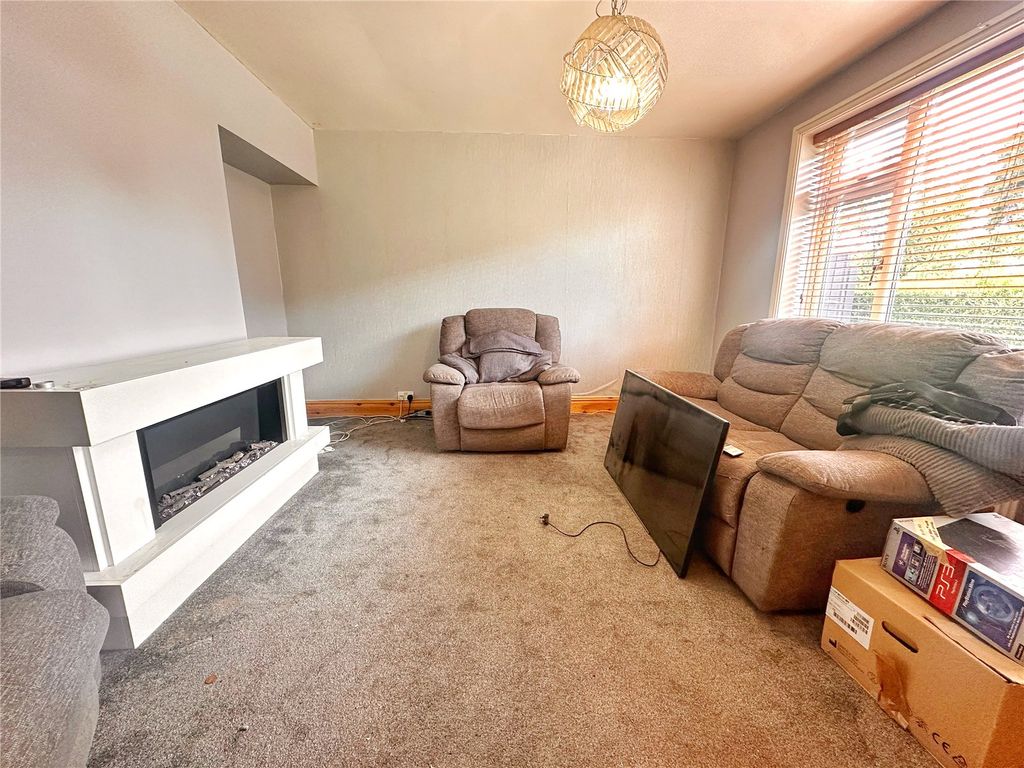 Property photo 3 of 20 Picture No. 24