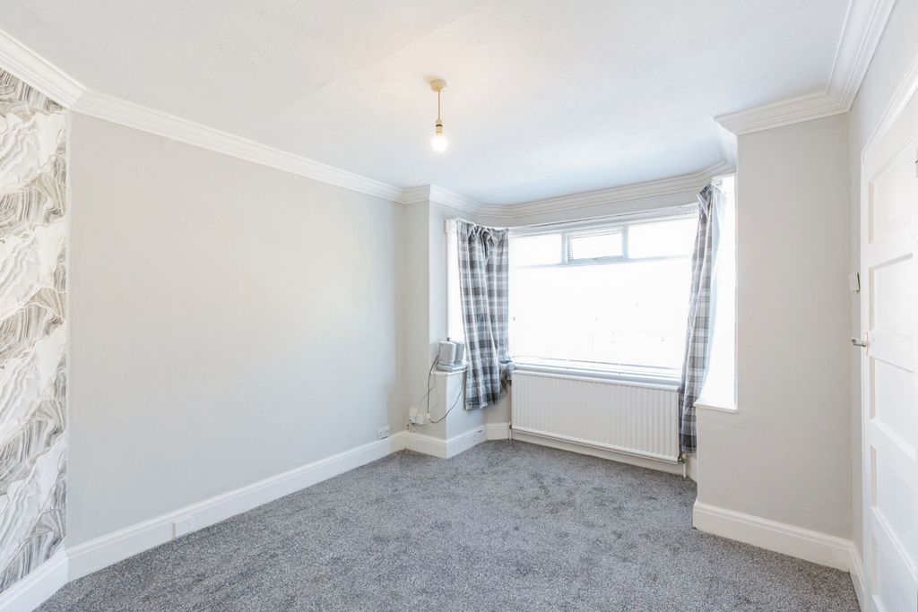 Property photo 2 of 15 Photo