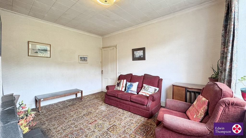 Property photo 3 of 26