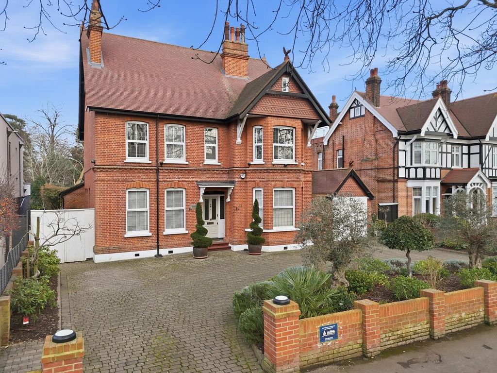 Property photo 1 of 39 Front (Exterior)