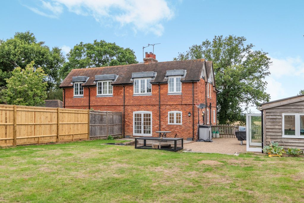 Property photo 2 of 14 Picture No. 27