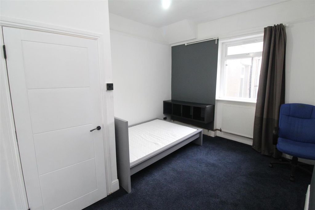 Property photo 3 of 10 Img_1369.Jpg