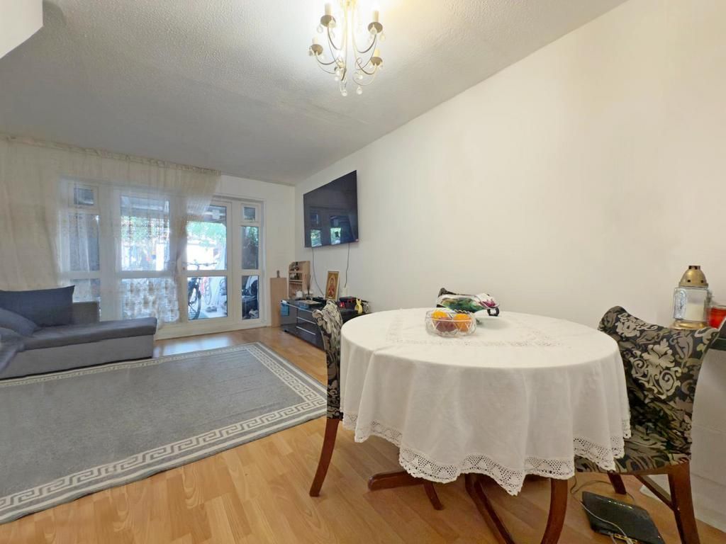 Property photo 2 of 7 Gallery