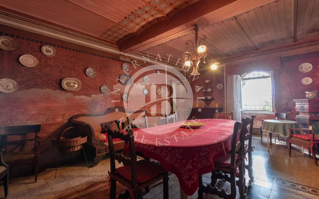 Property photo 3 of 28