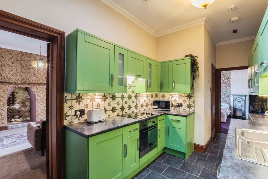 Property photo 2 of 10 Pbox-Img.Jpg