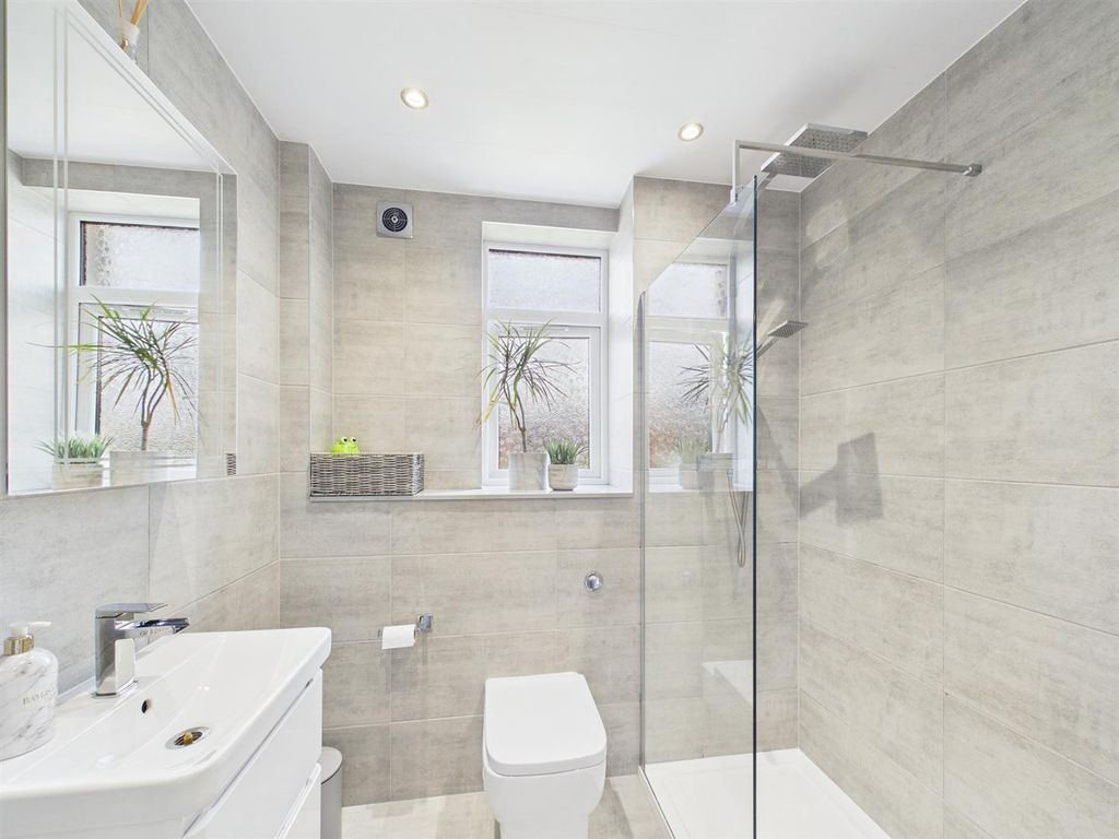 Additional image 10 of 2 bed flat for sale23A Murray Crescent, Perth PH2