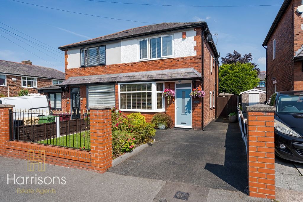 Property photo 1 of 30 5305901