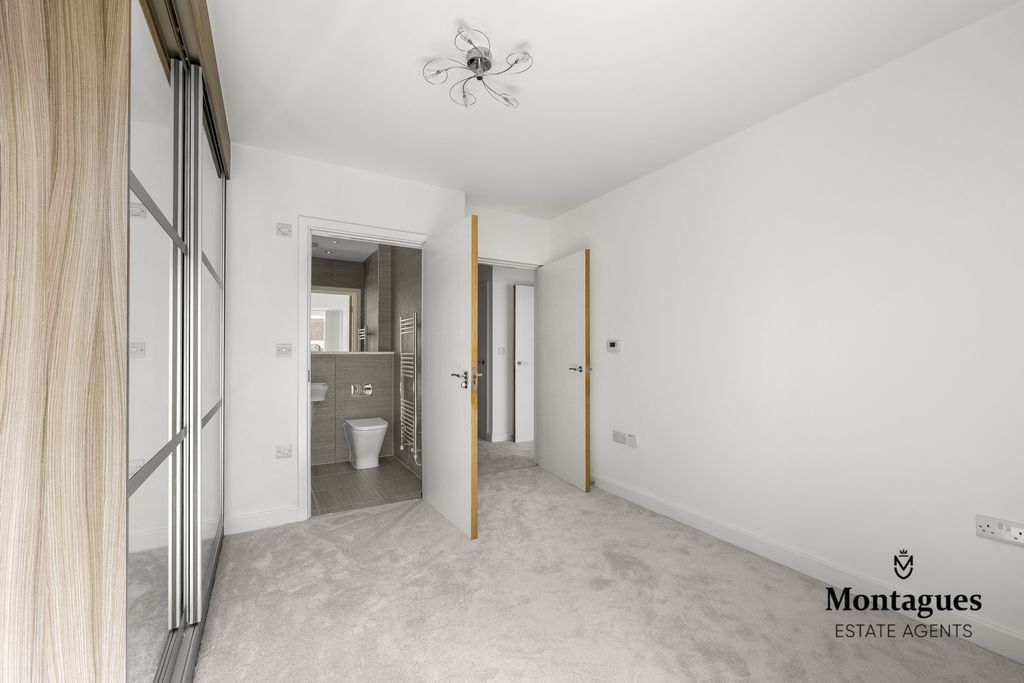 Additional image 13 of 2 bed flat for saleCentre Drive, Epping CM16