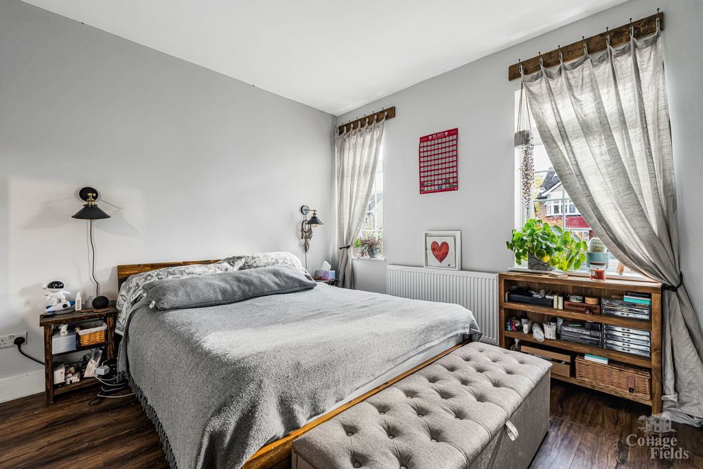 Property photo 3 of 29