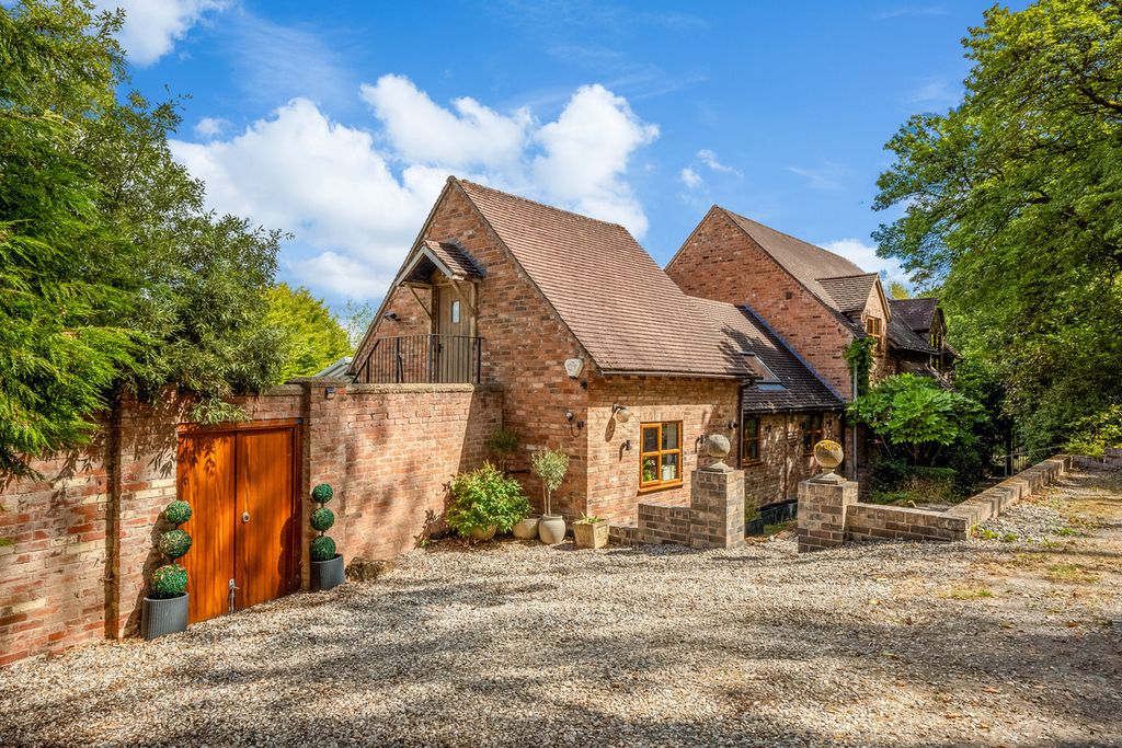 Property photo 3 of 39