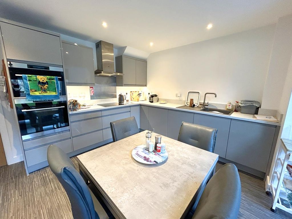 Property photo 2 of 14 Img_4270.Jpg