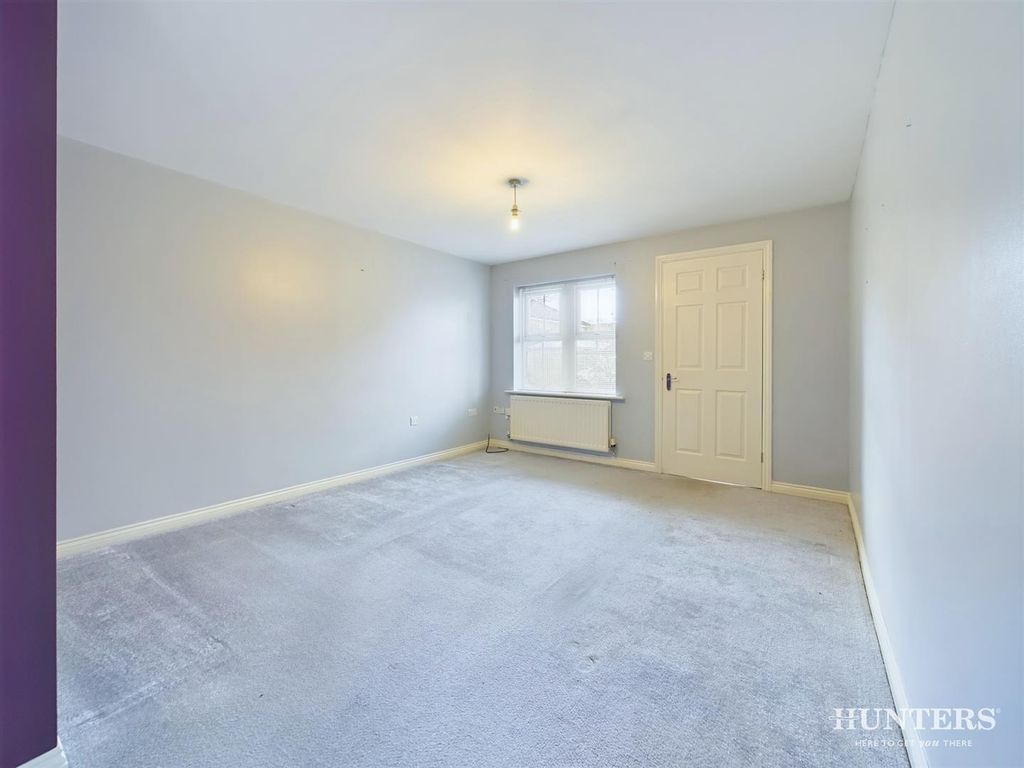 Property photo 3 of 23 Cam03792G0-Pr0149-Still007.Jpg