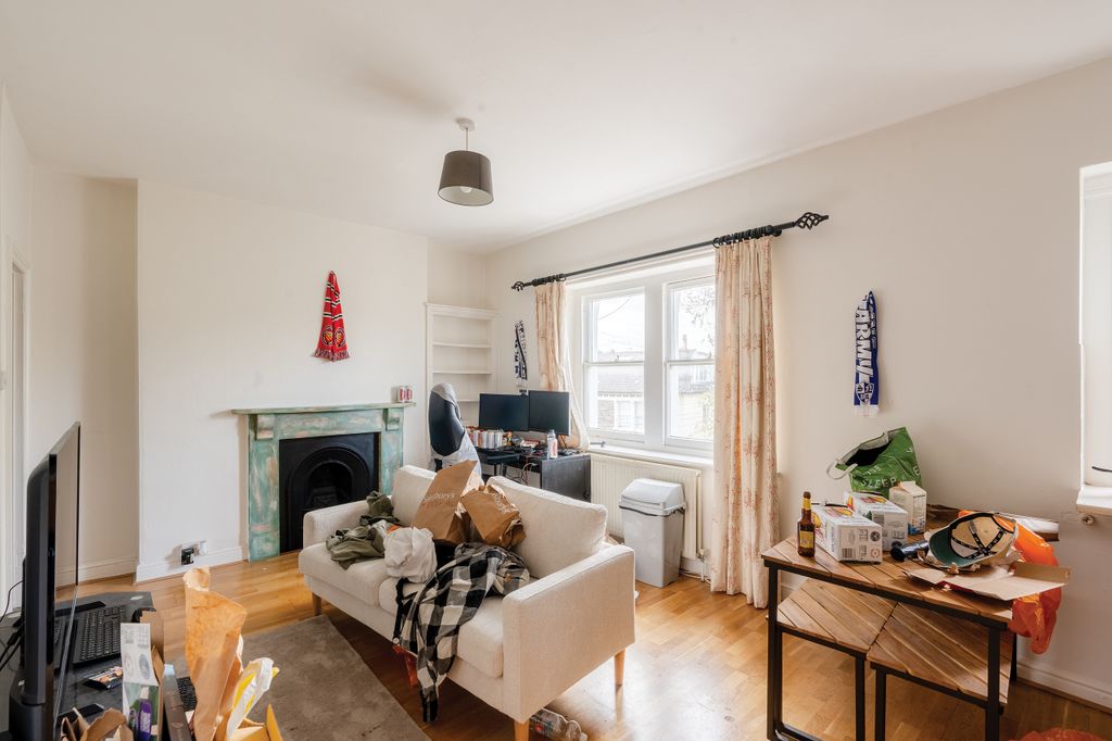 Property photo 2 of 8 Photo 2