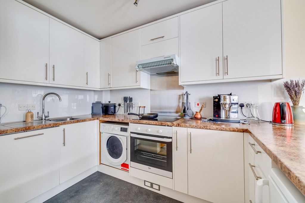 Property photo 2 of 10 Picture No. 05