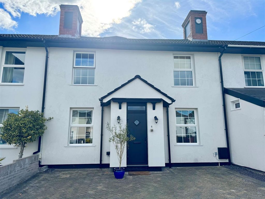 Property photo 1 of 22 Bulwark Avenue