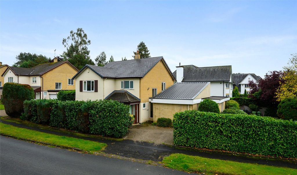 Property photo 1 of 20 Oakwood Drive