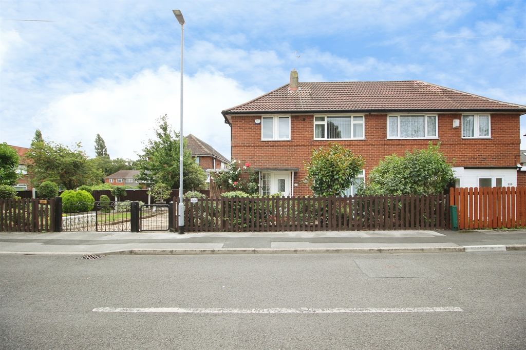 Property photo 1 of 15